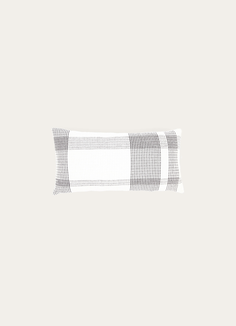 COUSSIN TISSÉ AVEC CARREAUX PLACÉS BLANC / NOIR