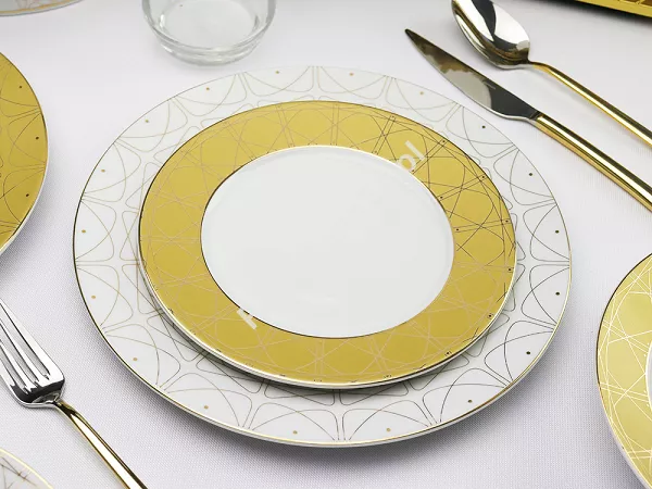 Komplet talerzy na 6 osób (18 el.) Ćmielów - Jenny Solaris White - Gold