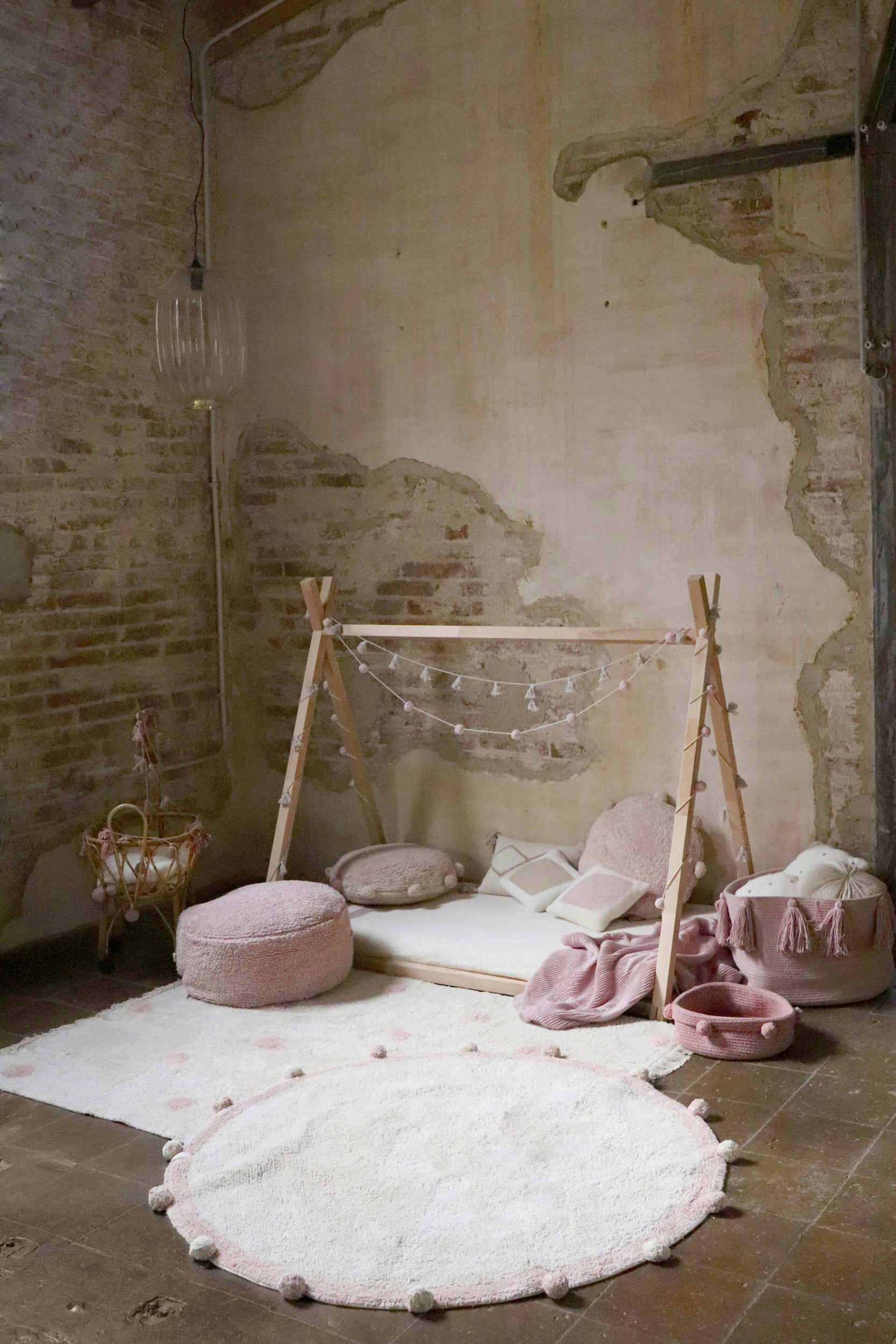 RE EDITION - Coussin rond en coton rose ø48