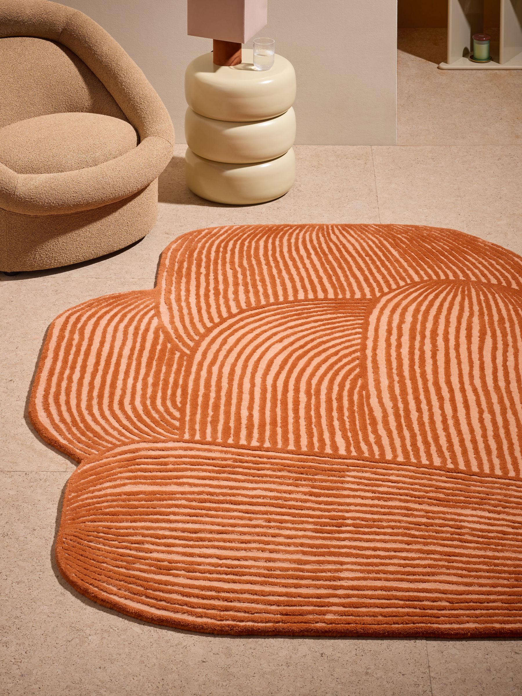 Casey Wool Tufted Rug in Rust