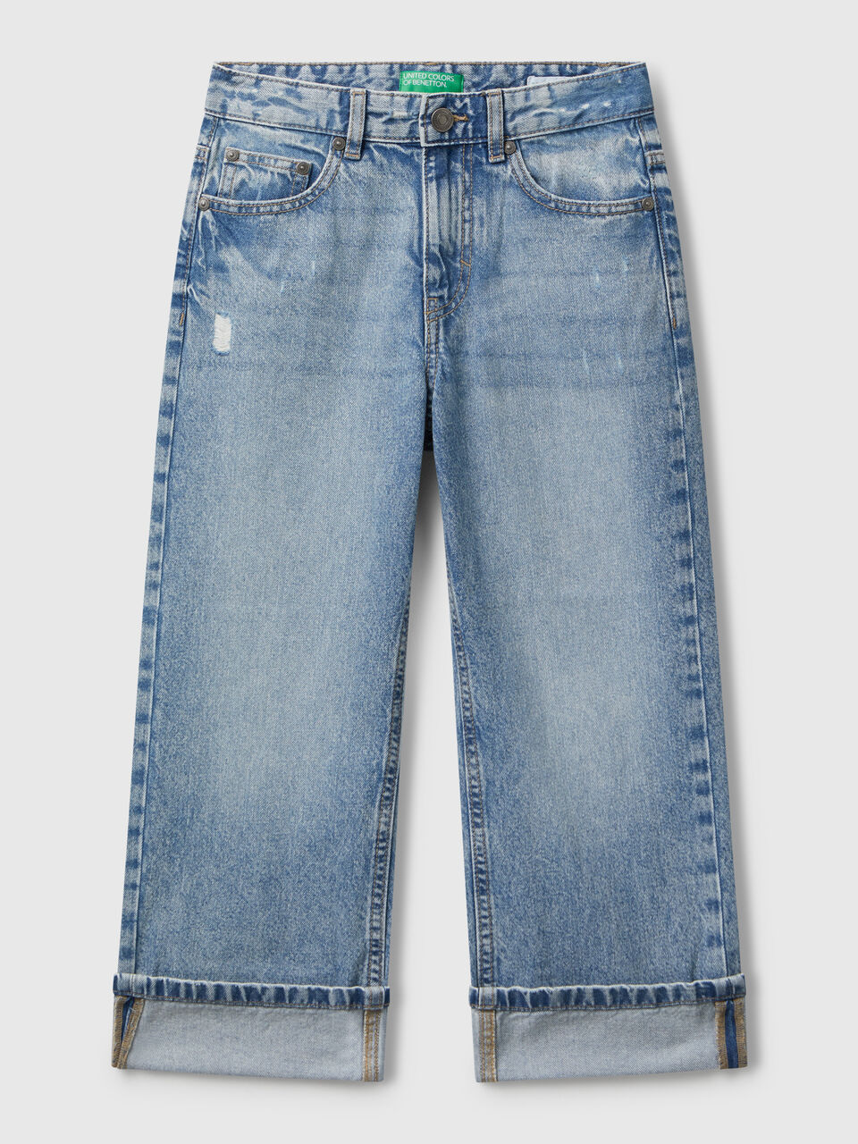 Straight jeans with cuffs