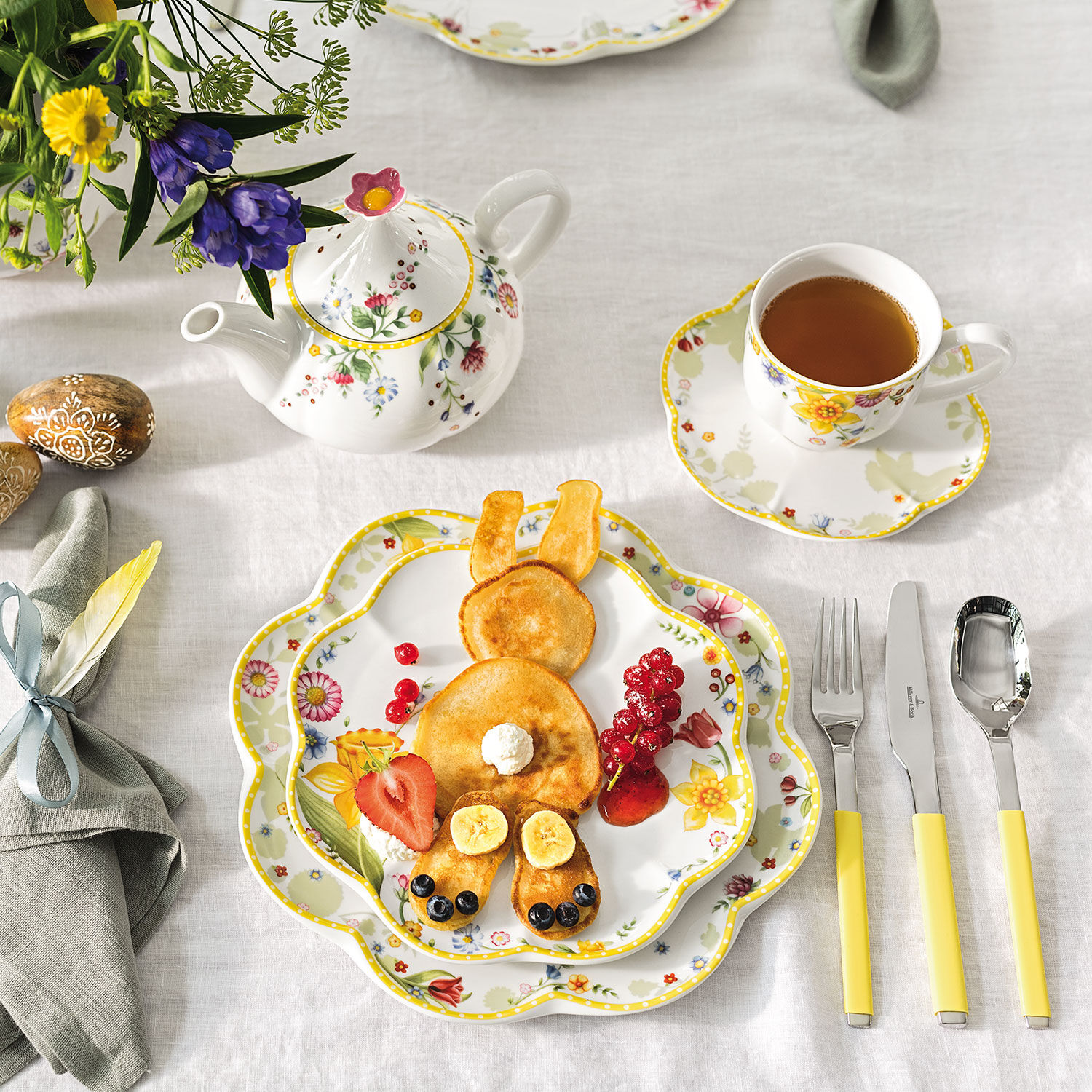 Spring Awakening Dinner plate - Yellow, 10.7'', Premium Porcelain
