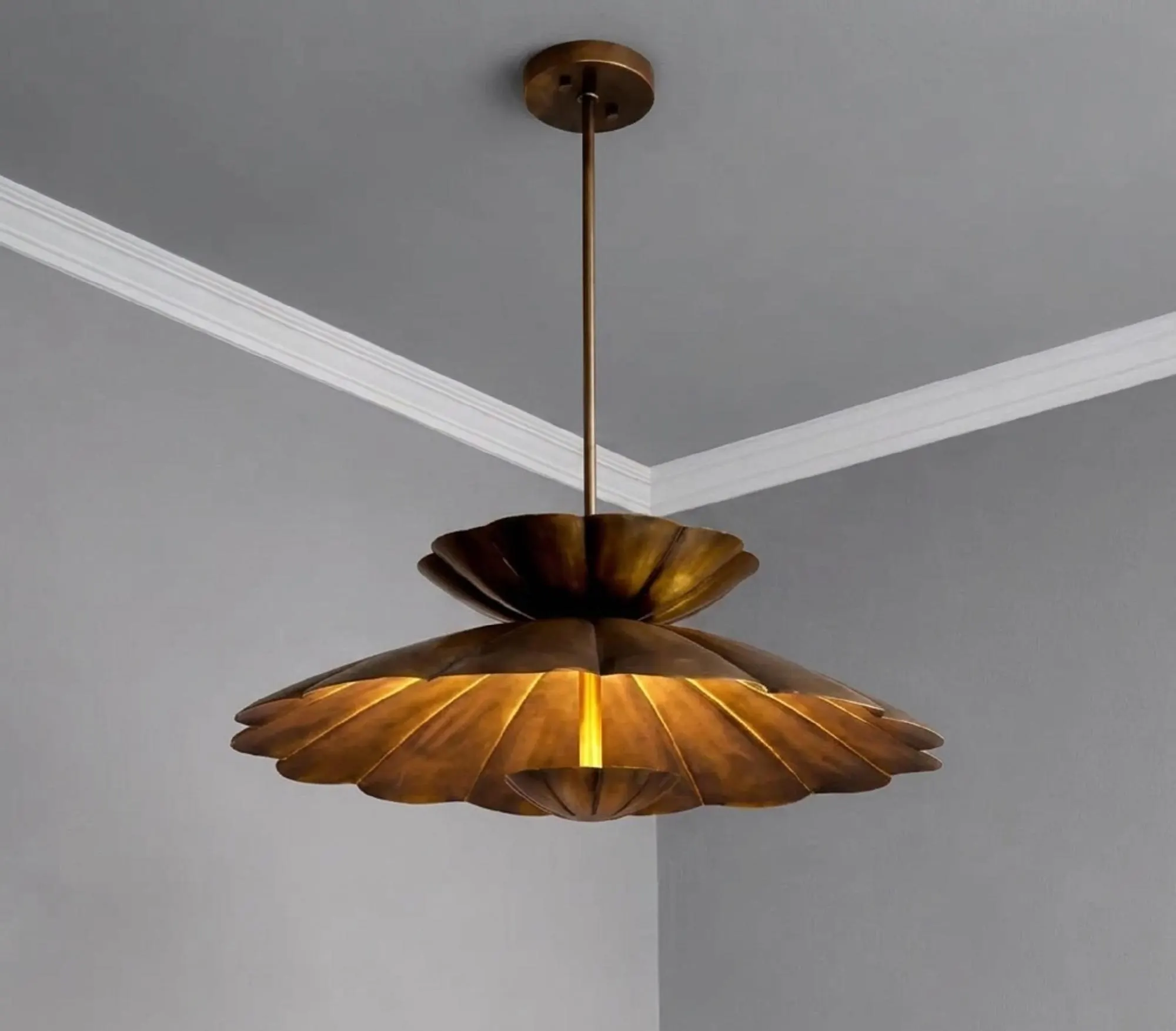 1950s,Mid Century Brass Handmade Flower Pendant Light, Modern Petal Ceiling Fixture for luxury looking Home Decor Large Bedroom