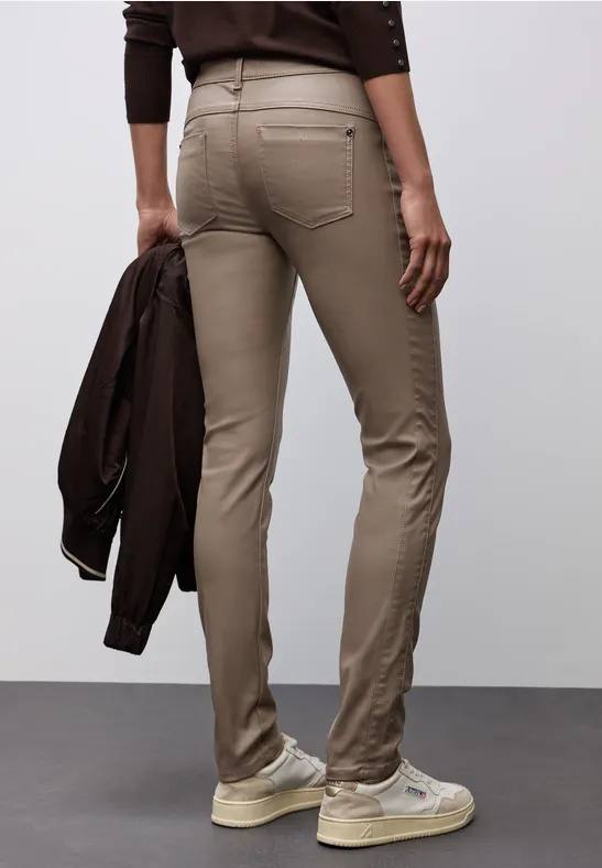 Slim Fit Coated Hose