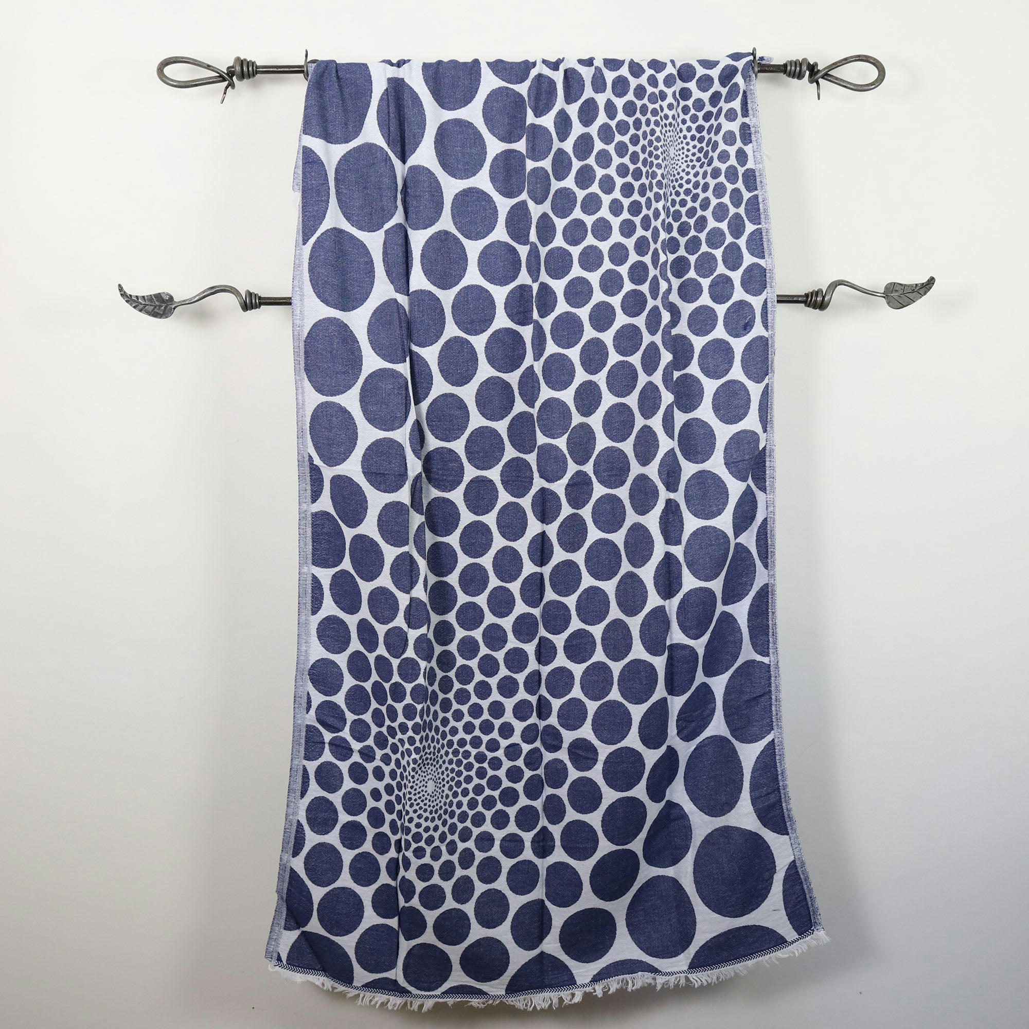 - Fouta pois en coton avec franges bleu marine 95x170cm
