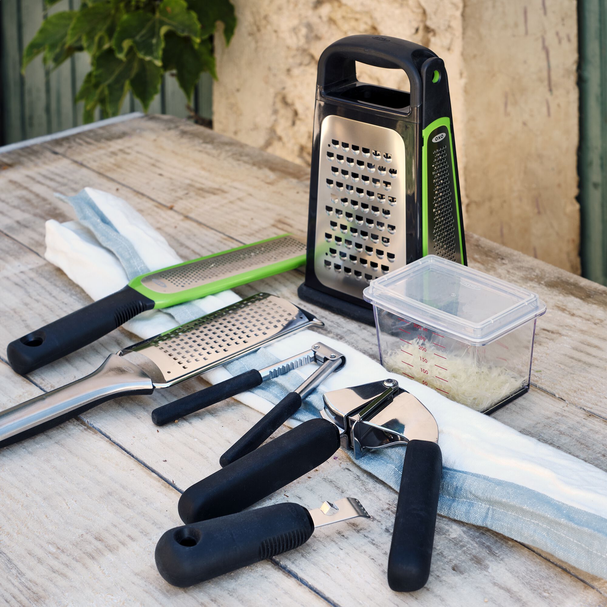 OXO - Râpe en inox - gris métallisé