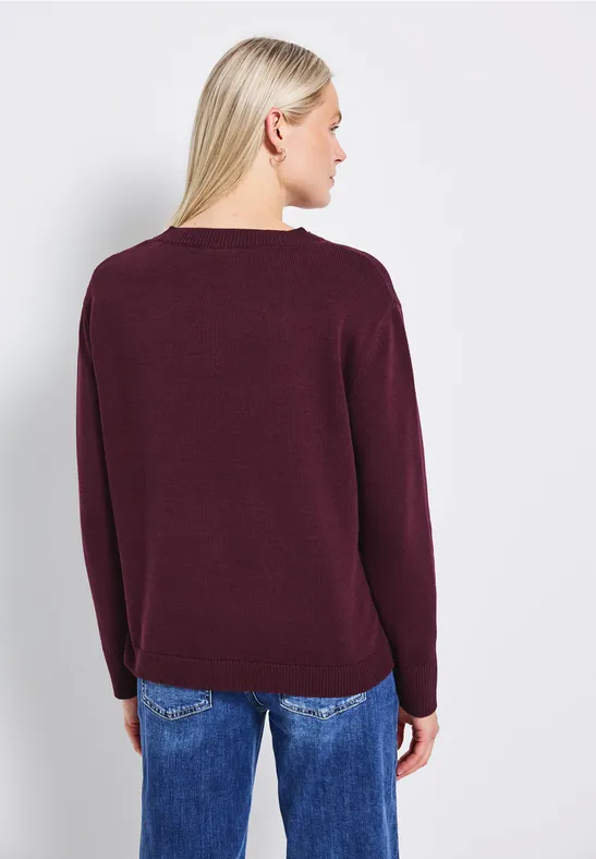 V-Neck Pullover