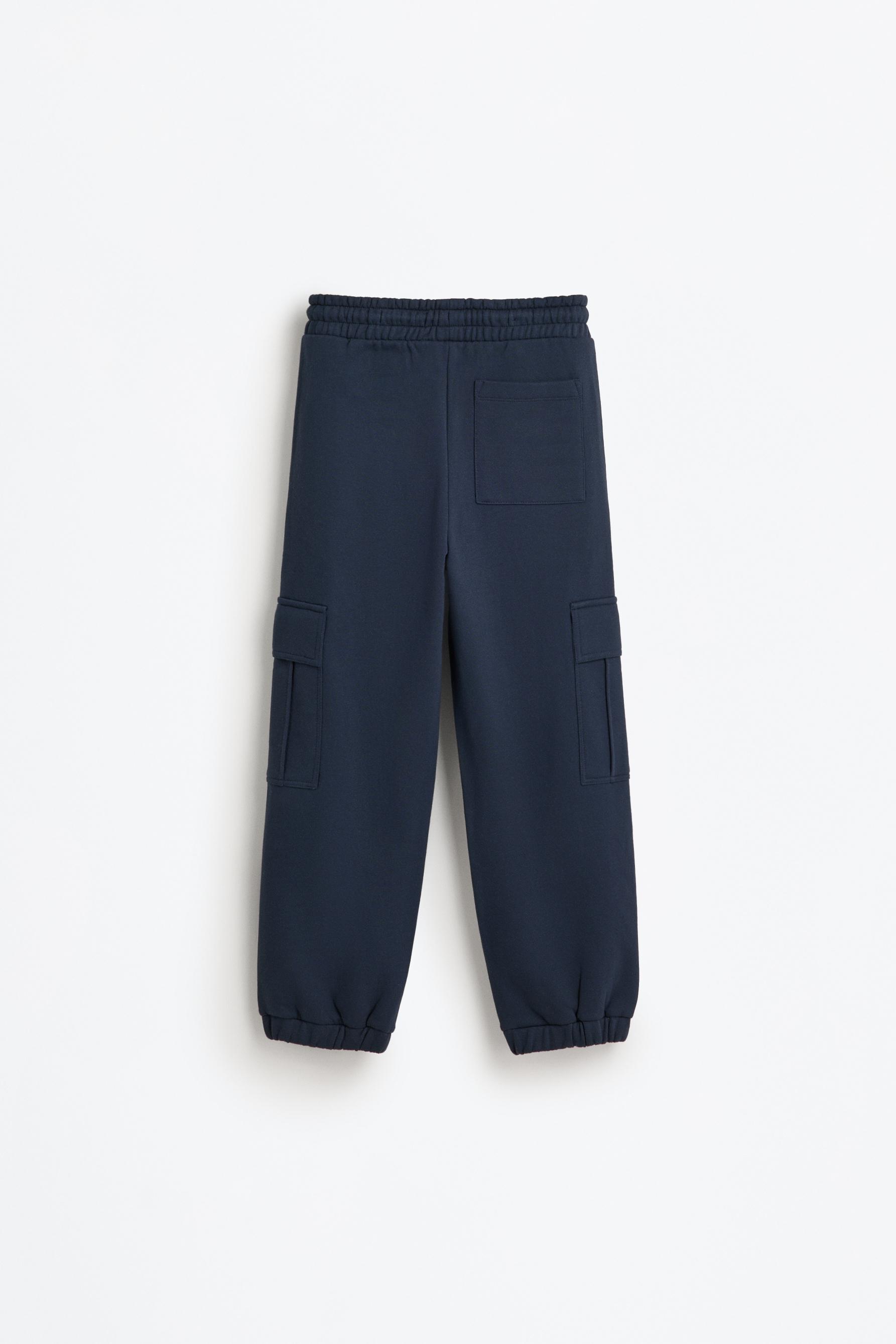 Pantalón cargo felpa