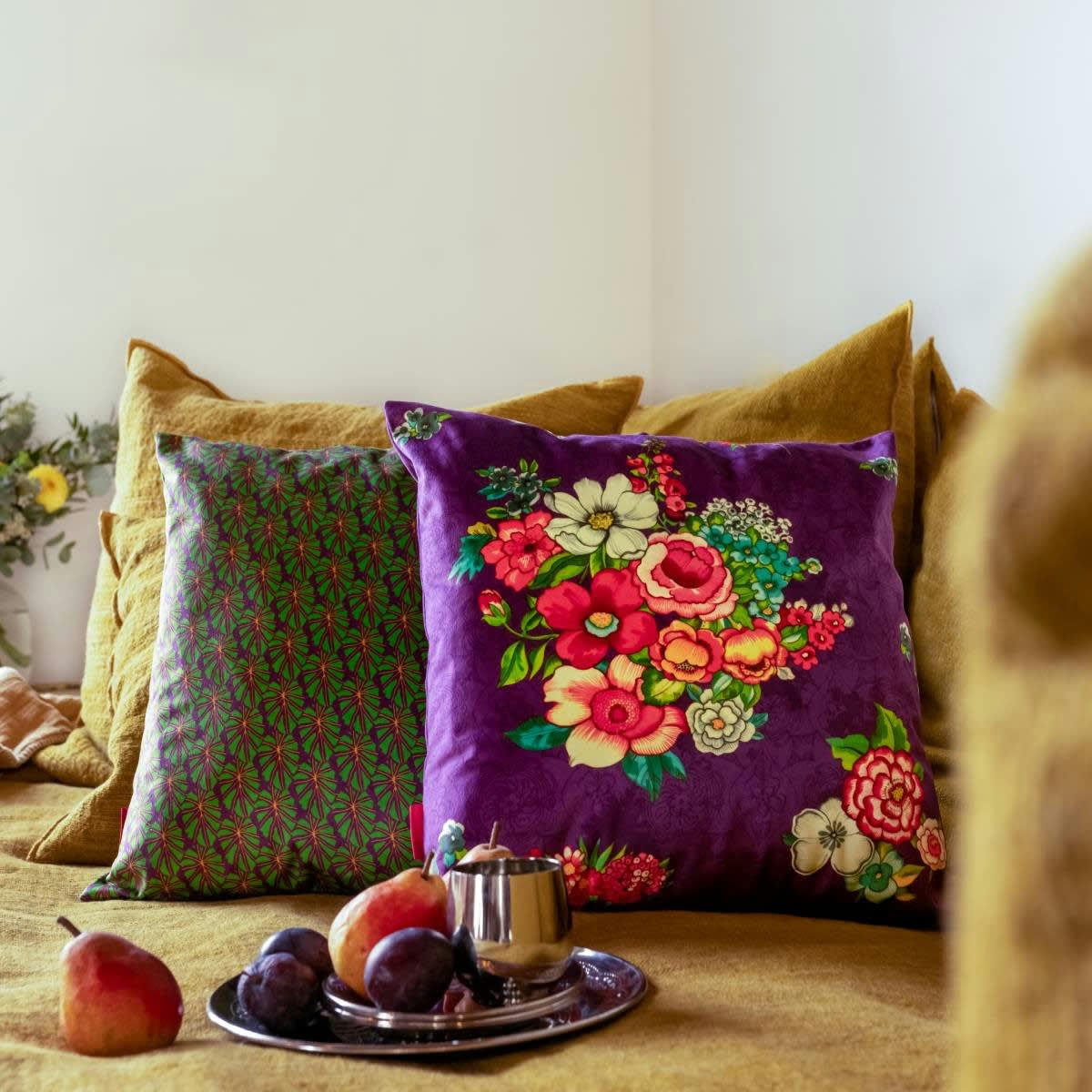 - Housse de coussin velours imprimé fleuri violet 45x45 cm