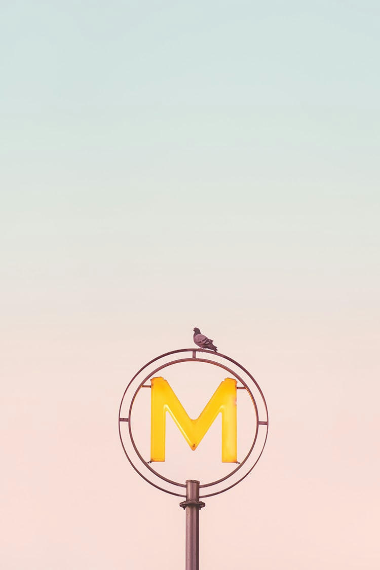 MÉTRO PARISIEN - Photographie d'art de Laura Sanchez 30x45 cm sur alu