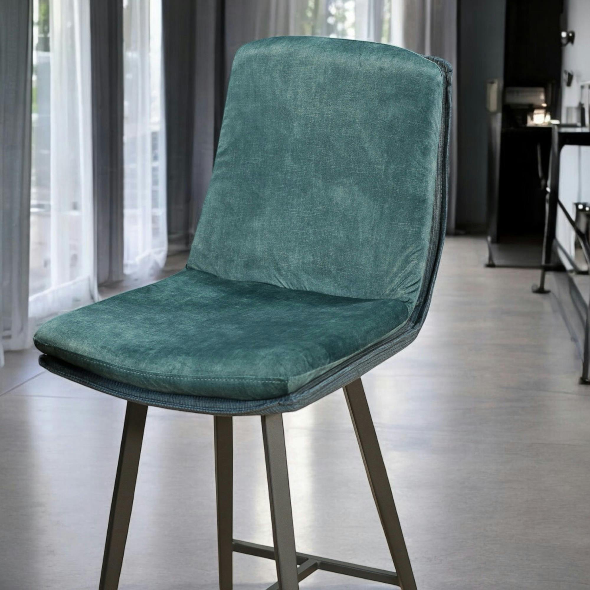 Chaise de bar en velours bleu à double coussinage (lot de 2) OKA