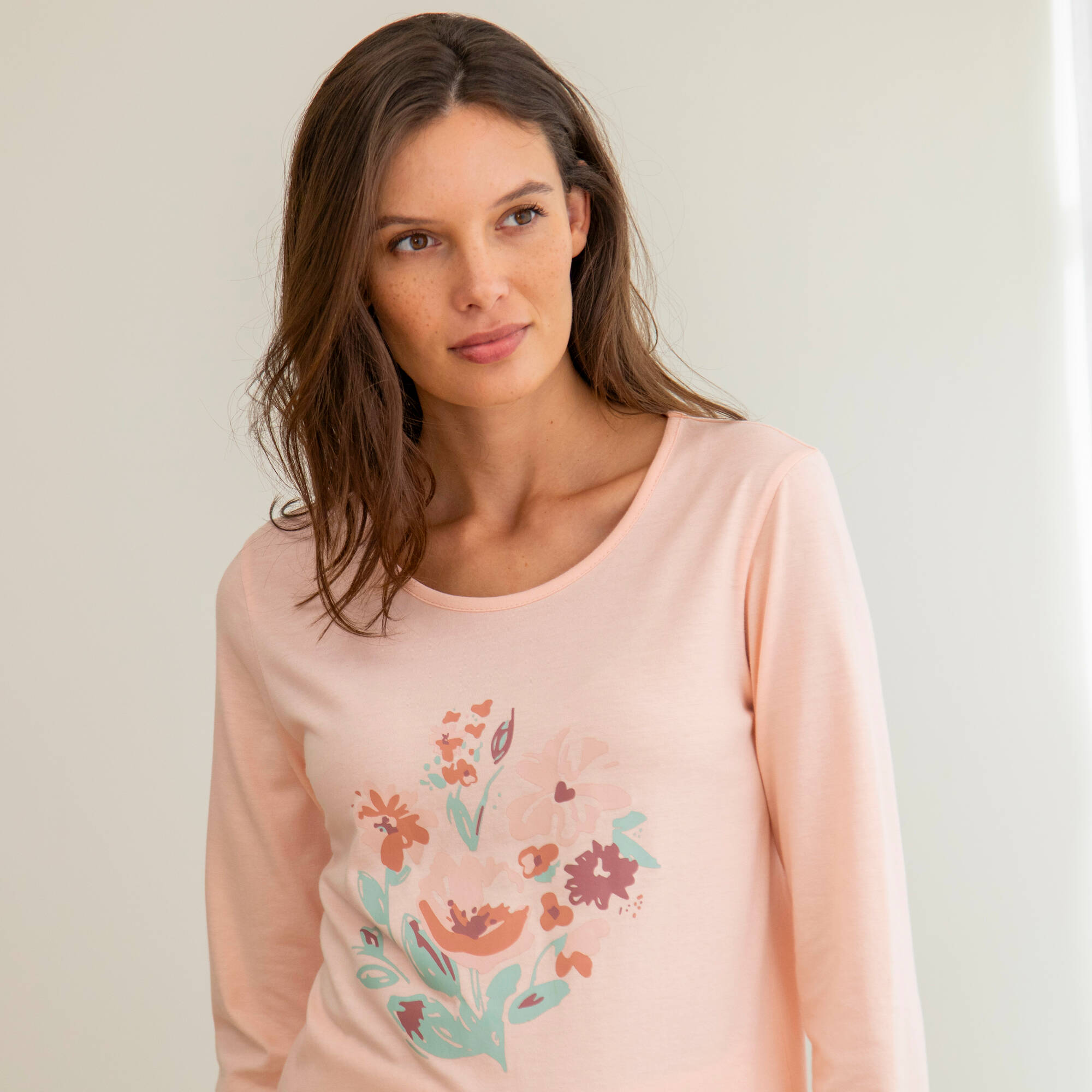 Pyjama en coton motif placé fleurs manches longues