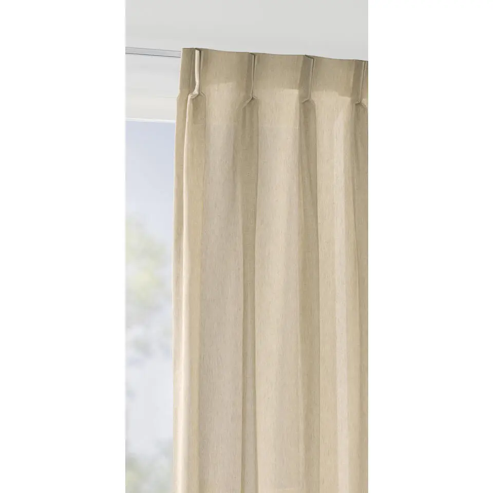 Inbetween Jolanda - zand