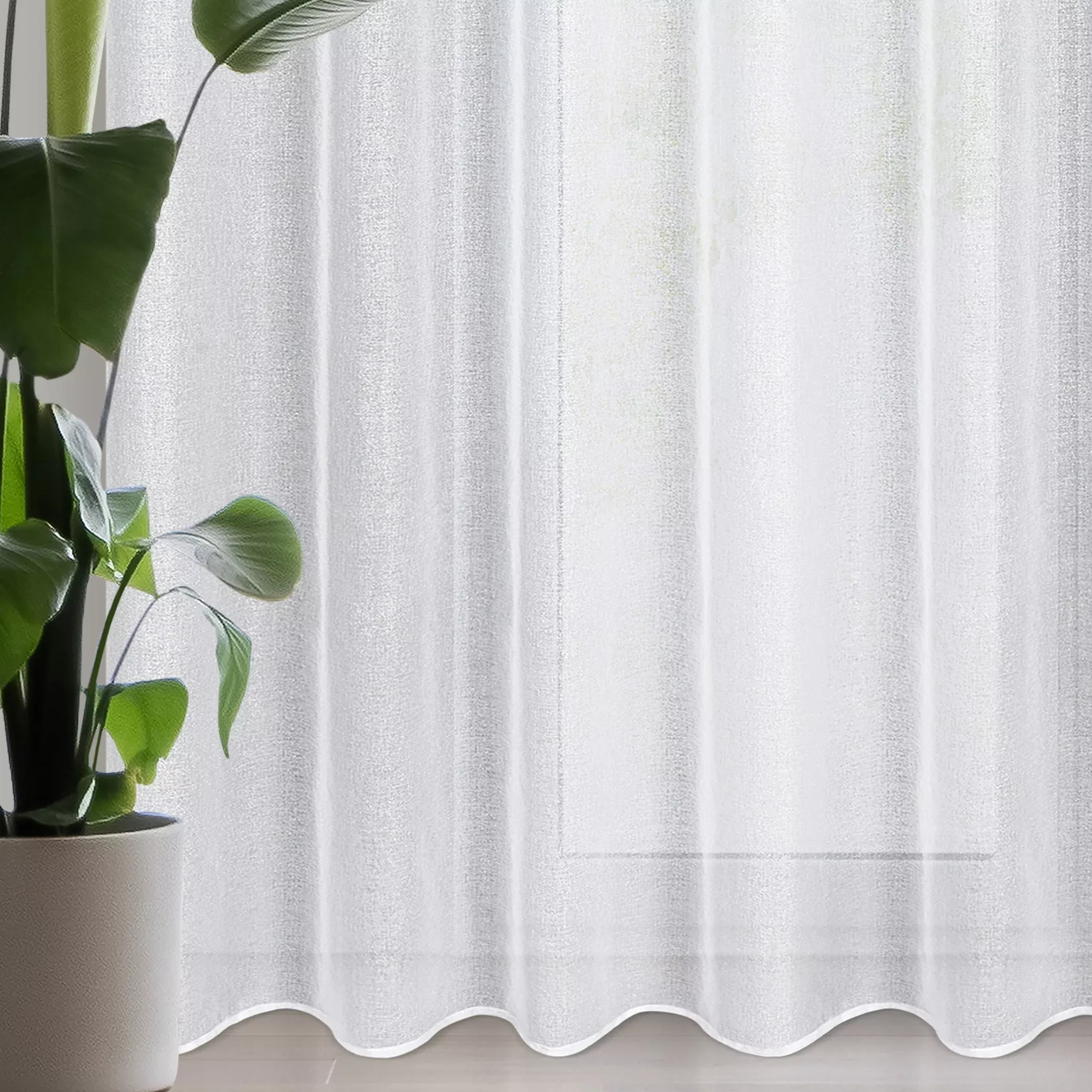 Firana biało, srebrna z gładkiej etaminy z efektem połysku 350x250 cm przelotka LENA