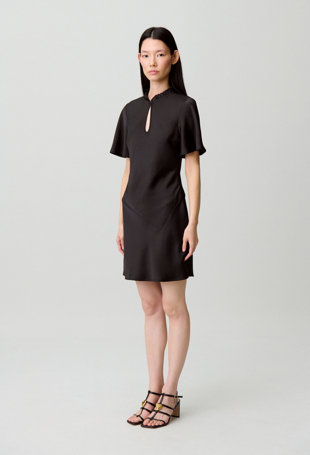 Robe courte fluide