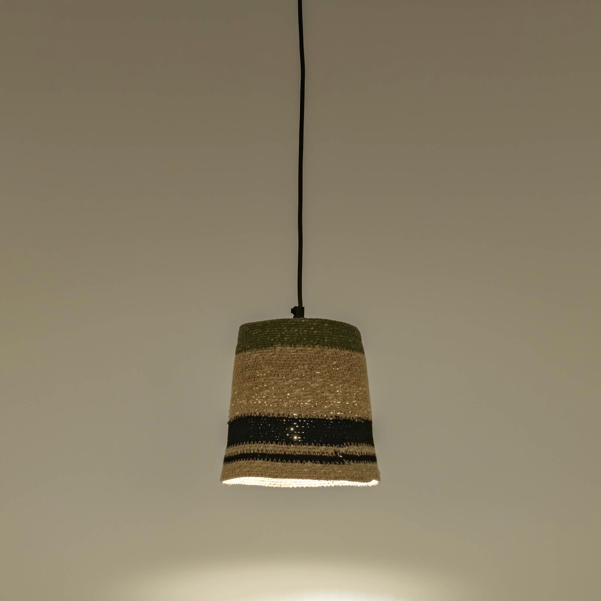 RUBIA - Suspension électrifiée en jonc de mer D14cm - naturel