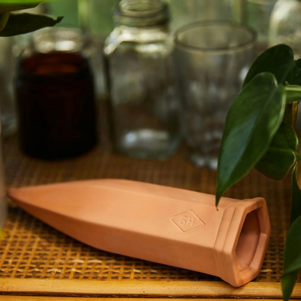 - Lot de 2 piquets d'arrosage en terre cuite céramique rose