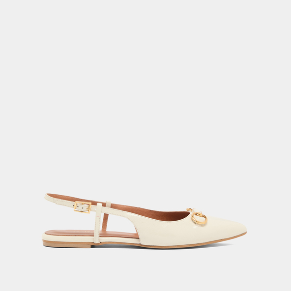 Ballerines slingbacks à bouts pointus et mors dorésen cuir brillant écru | DEDICACE