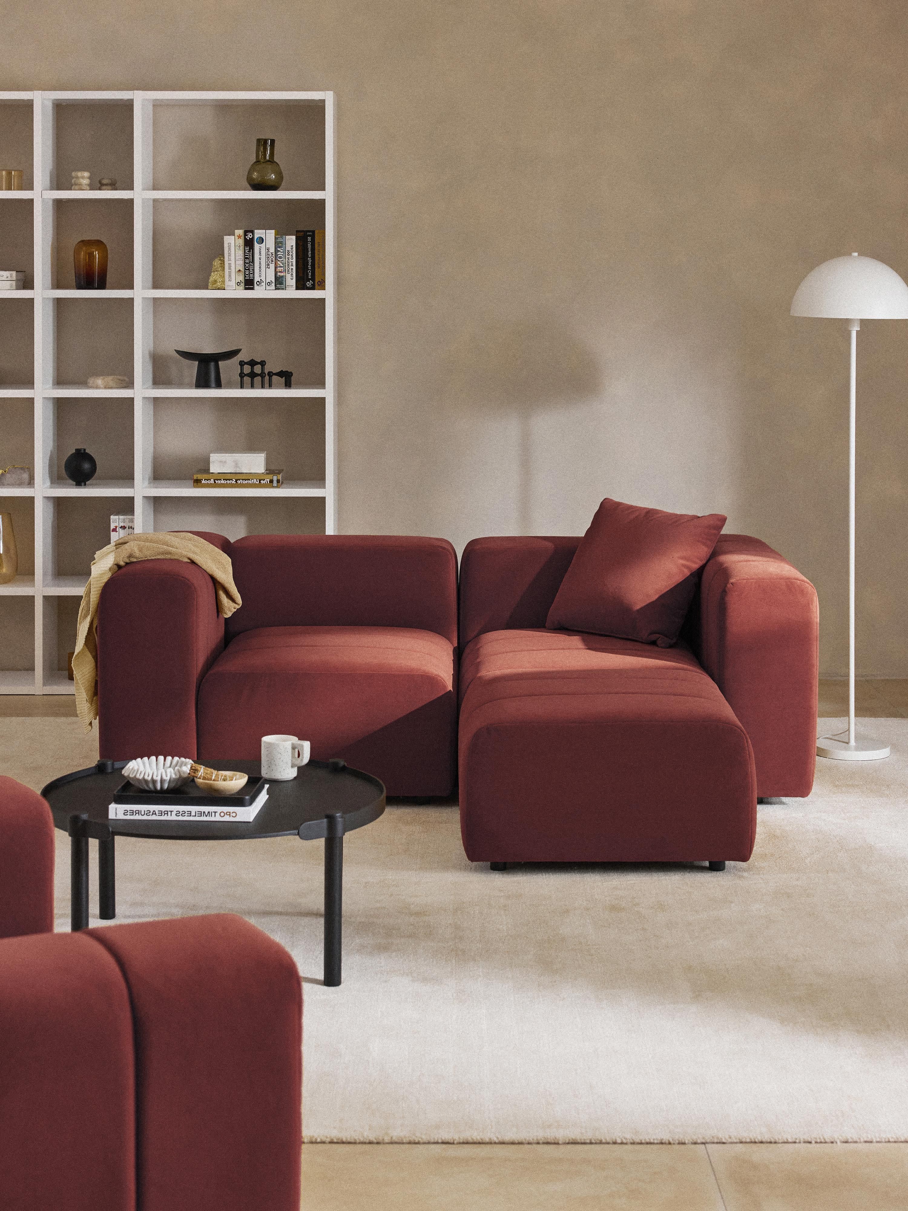 Modulares Samt-Sofa Lena (3-Sitzer) mit Hocker (links/rechts)