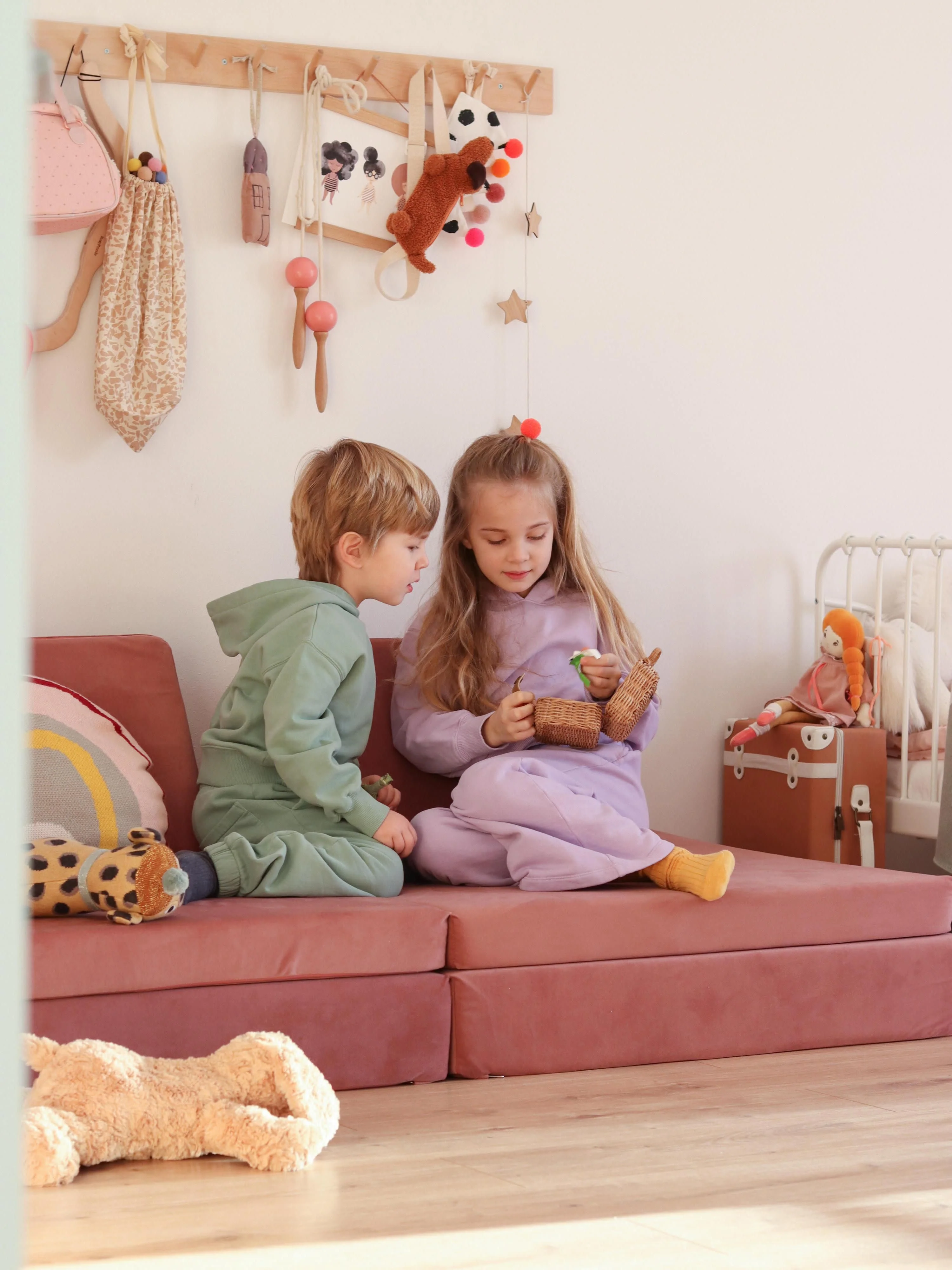 Modulares Samt-Spielsofa Mila, handgefertigt