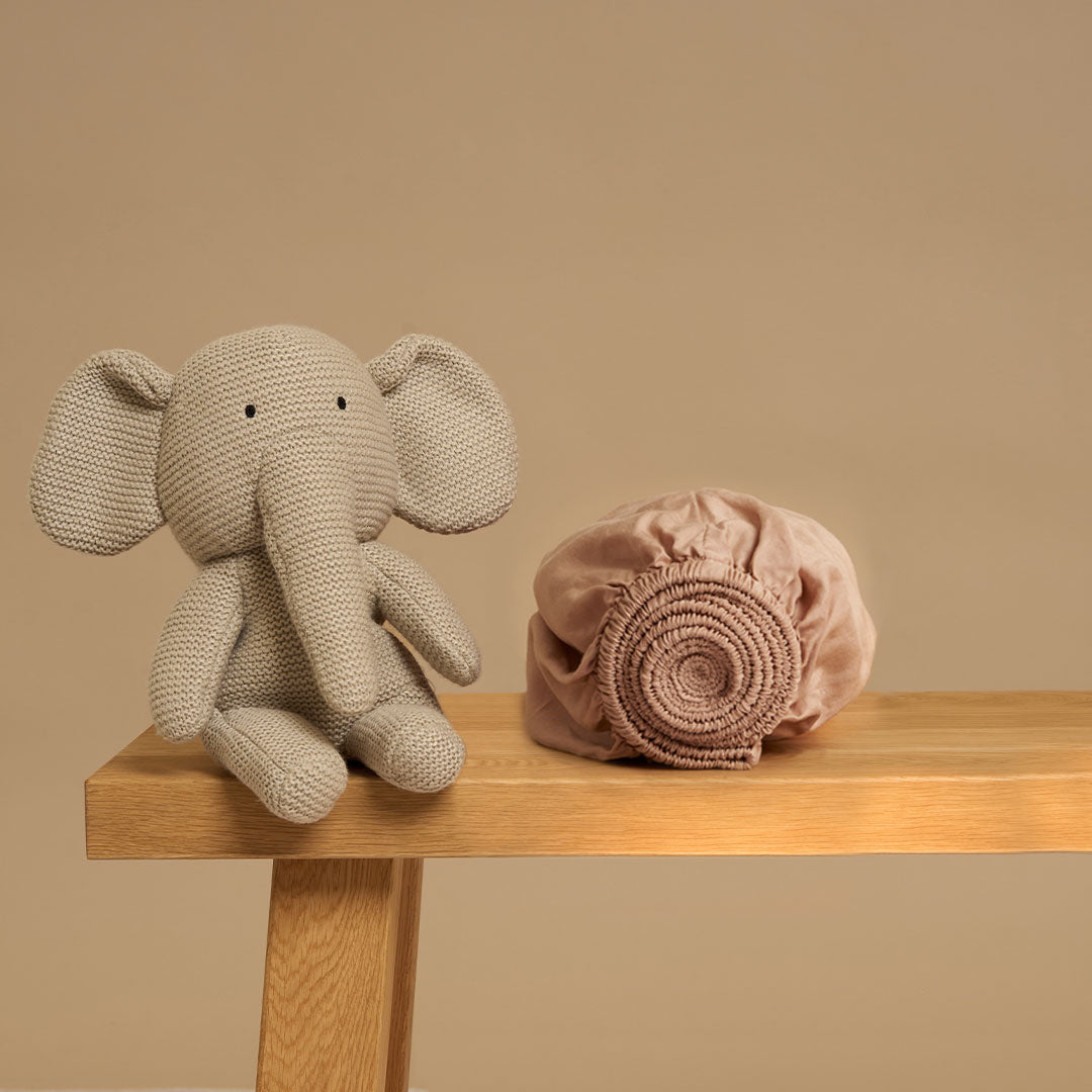 Coco & Cici - Tencel Twill Hoeslaken 60 x 120 cm - 1 Persoons Beddengoed - Kinderbeddengoed - Lyocell - Hypoallergeen & Extra Zacht - Peach