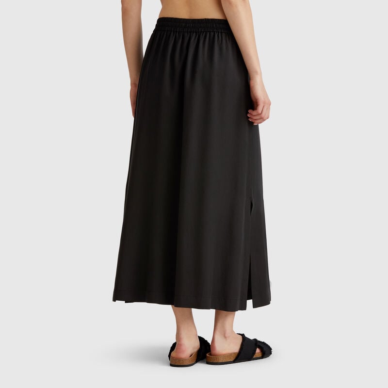 Flowy midi skirt