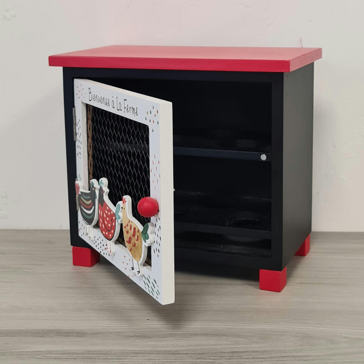 - Armoire à oeufs en bois