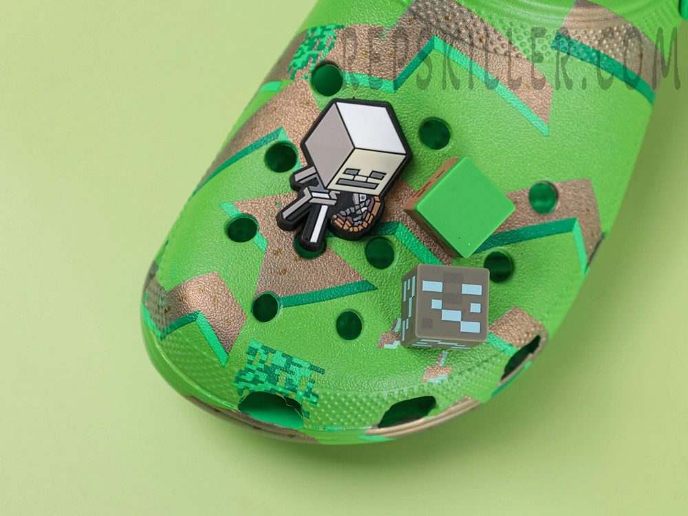 Minecraft x Classic Clog ‘Grass Block’