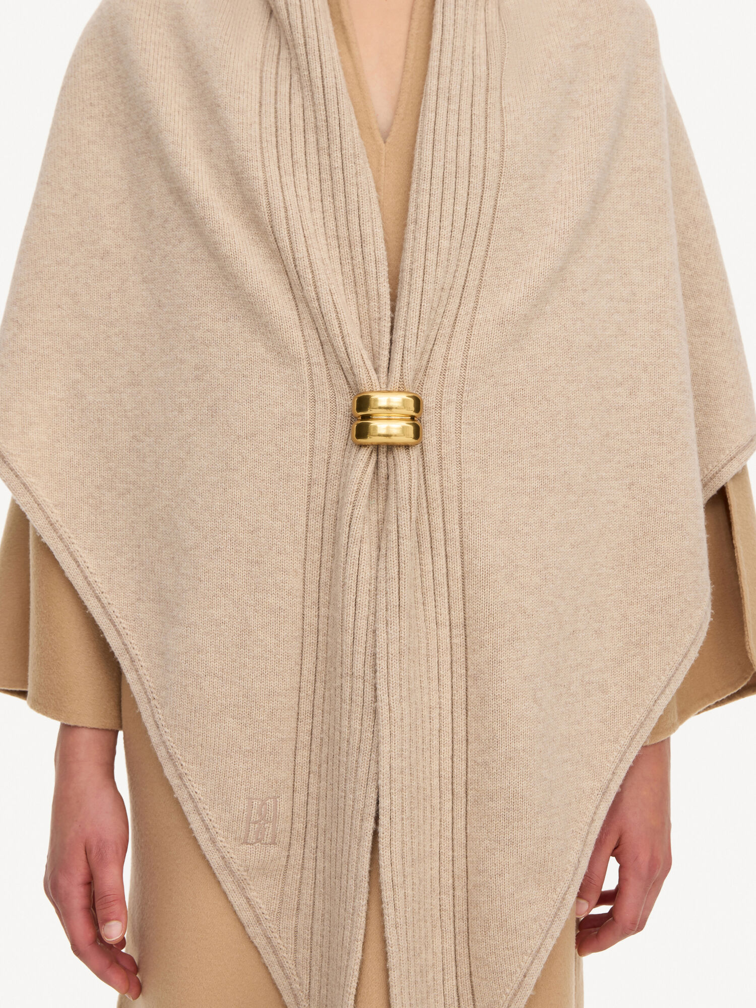 Ouna broche