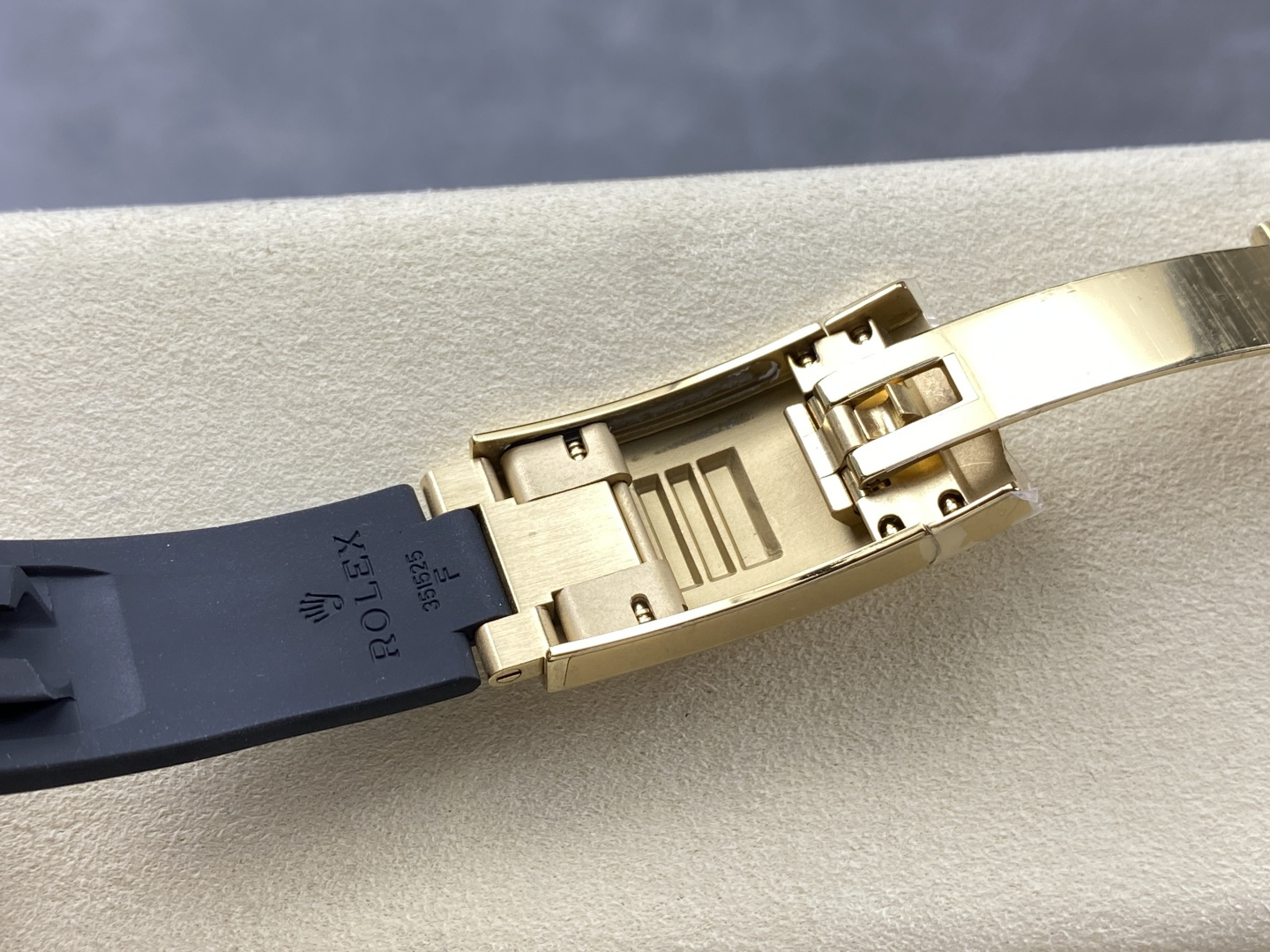 Rolex Sky-Dweller YG Plated Green Dial 42mm Oysterflex Super Clone