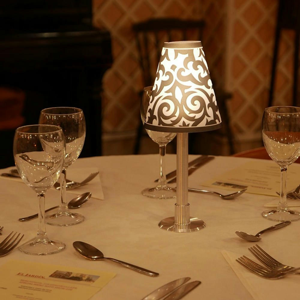 BOTTLELIGHT - Lampe de table et 3 abat-jours bottlelight aluminium noir