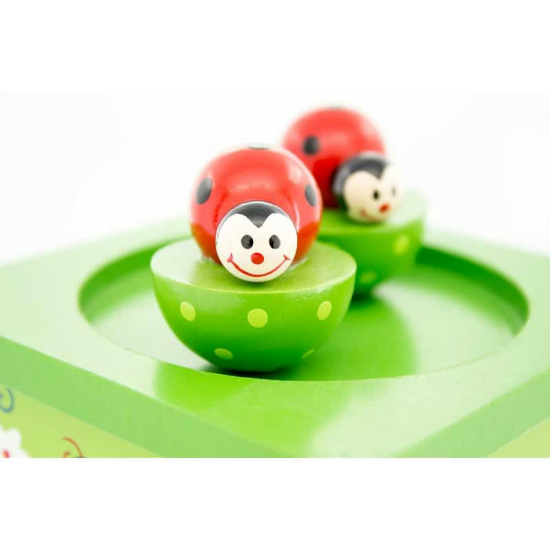 - Boite à Musique Coccinelle feuille