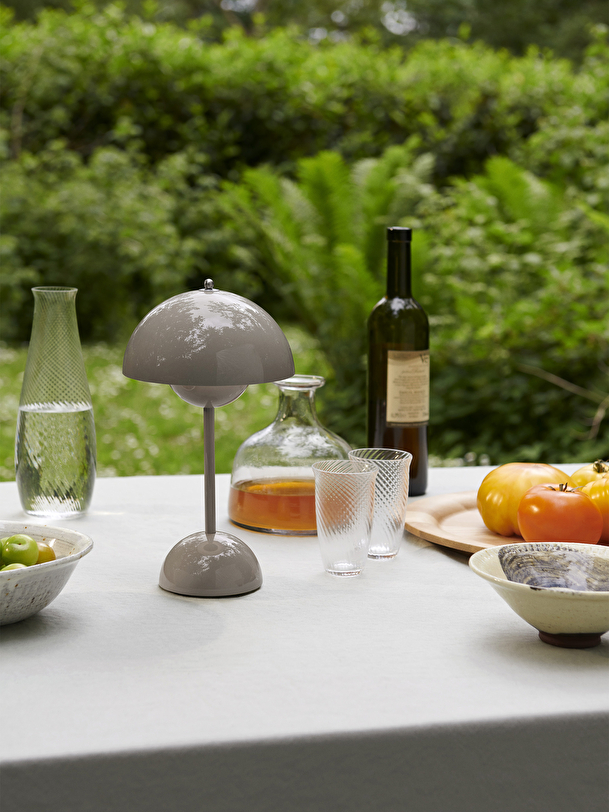 Lampe de table sans fil rechargeable flowerpot vp9 gris beige - &tradition gris beige