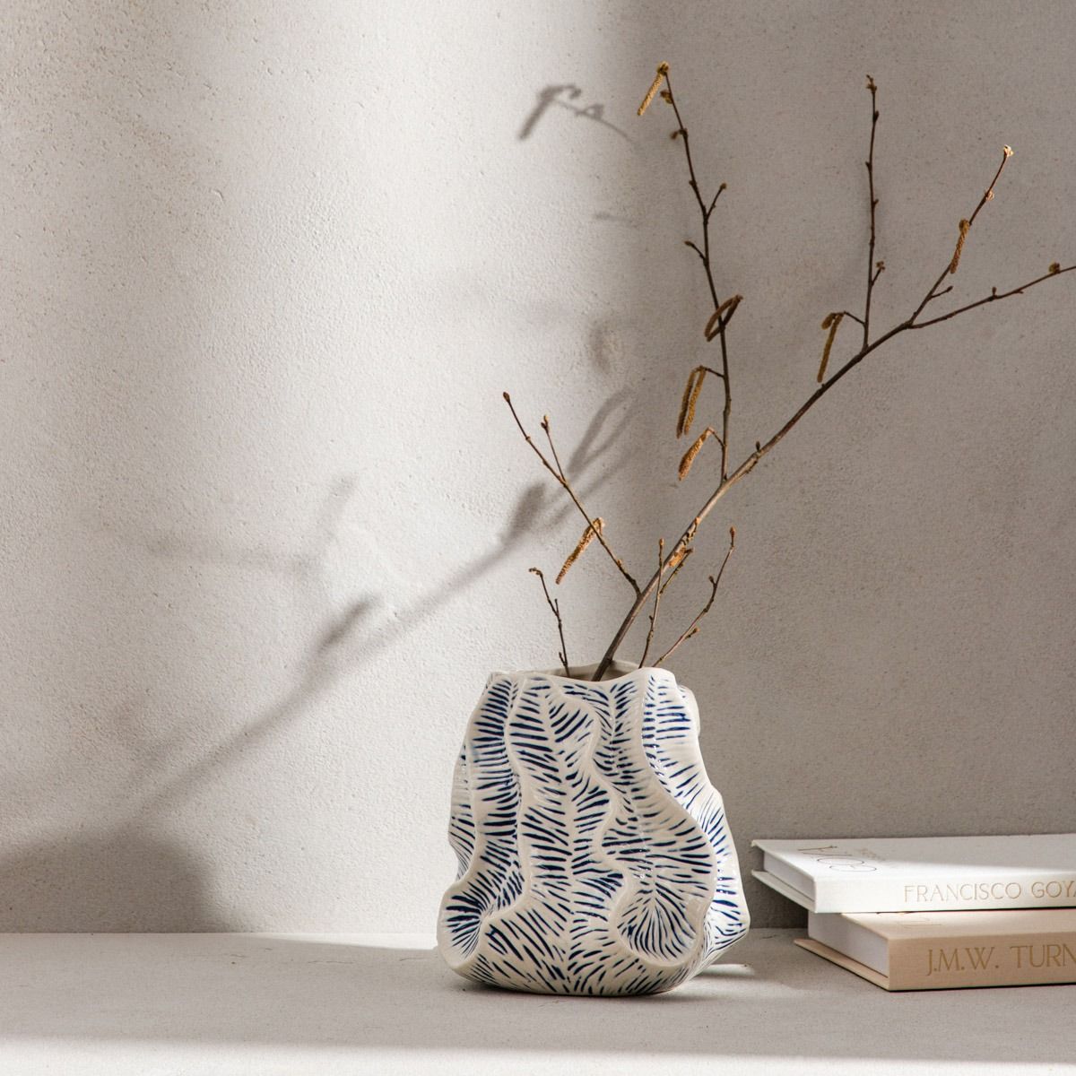 Wazon CLARIO o falistej formie 18,5x18,5x19 cm