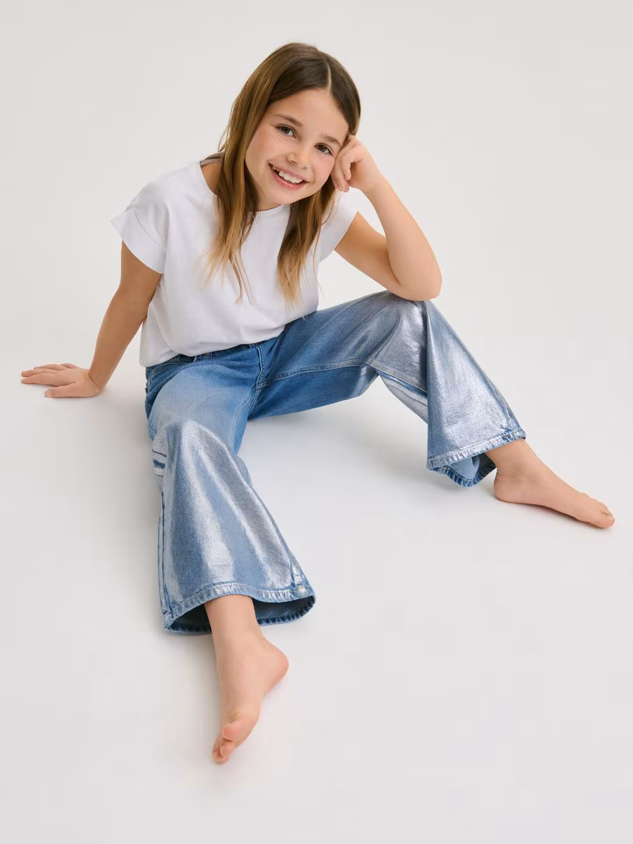 Super Wide Leg Jeans With Shiny Legs
