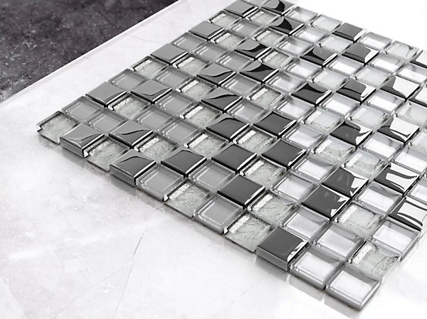 Mosaïque en verre sur filet pour salle de bain ou cuisine 30 cm x 30 cm - Crushed moon