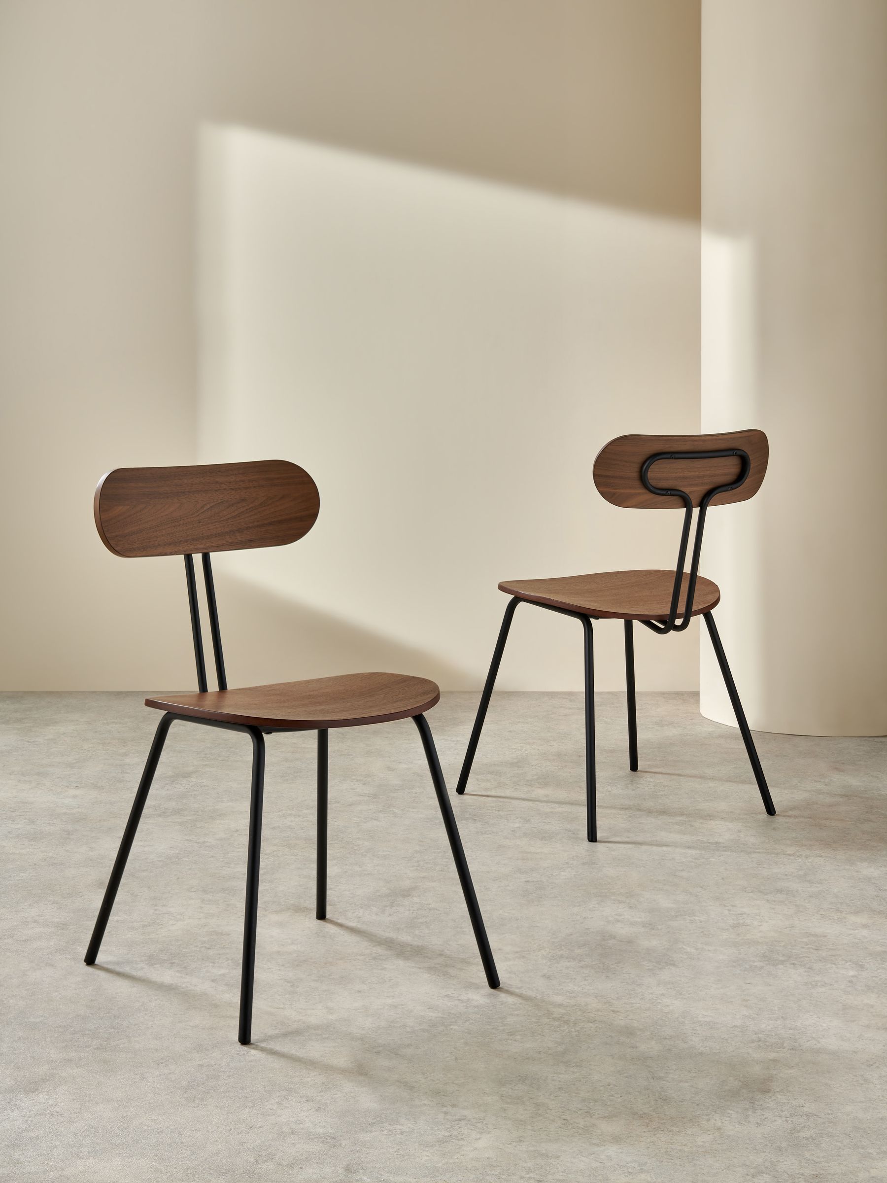 Set of 2 Tambo Dining Chairs in Walnut
