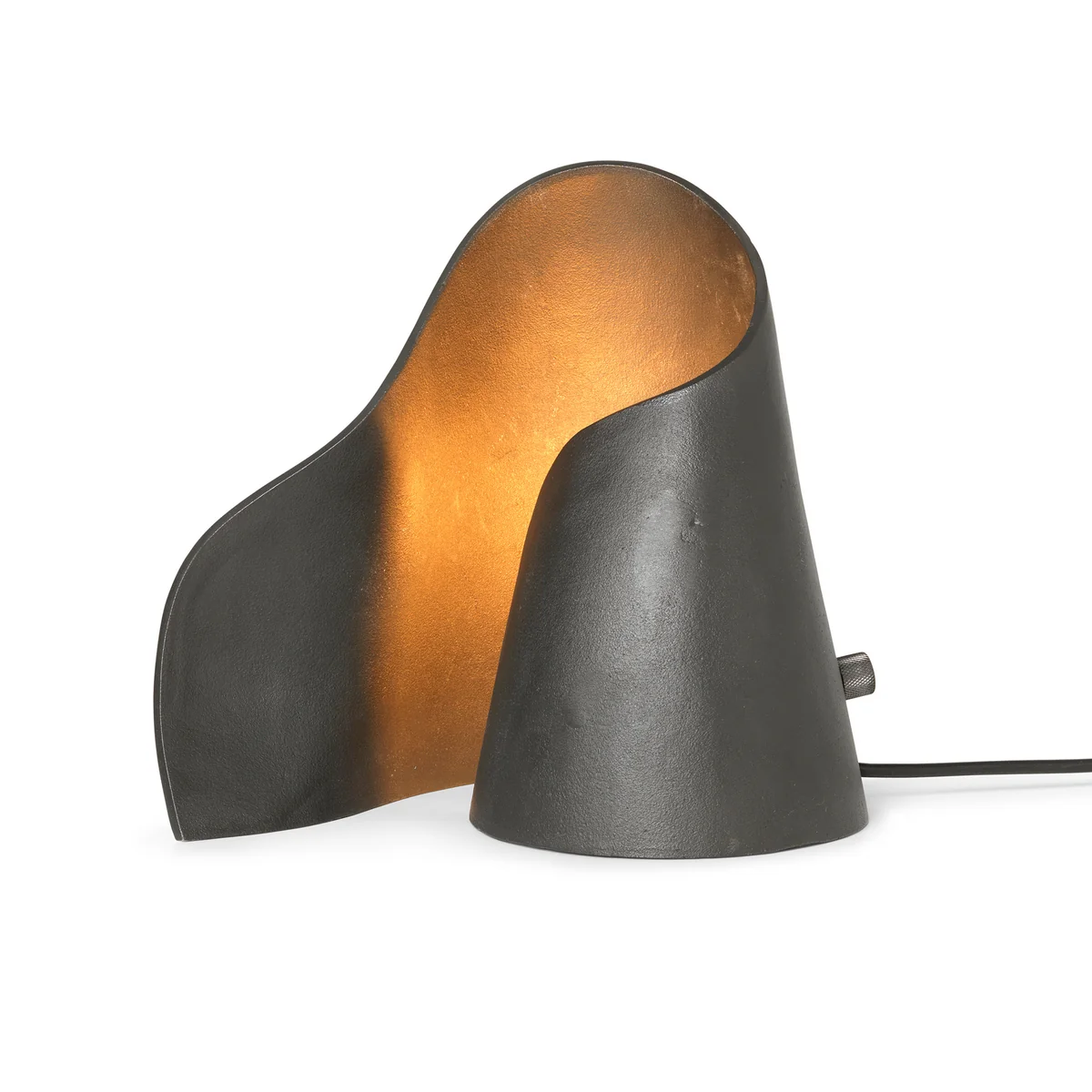 Ferm Living - Oyster Tischleuchte, schwarz