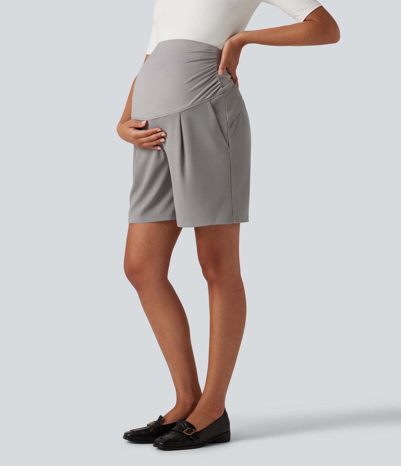 Bermuda de grossesse 18 cm micro-gaufré taille très haute esprit bureau avec poches