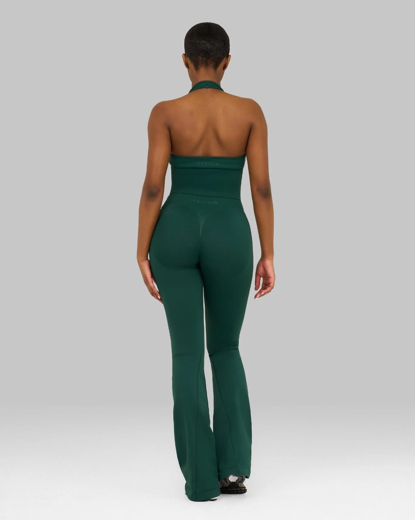 Elevate™ Sculpting Mid V-Waist Scrunch Flare | Pine Green