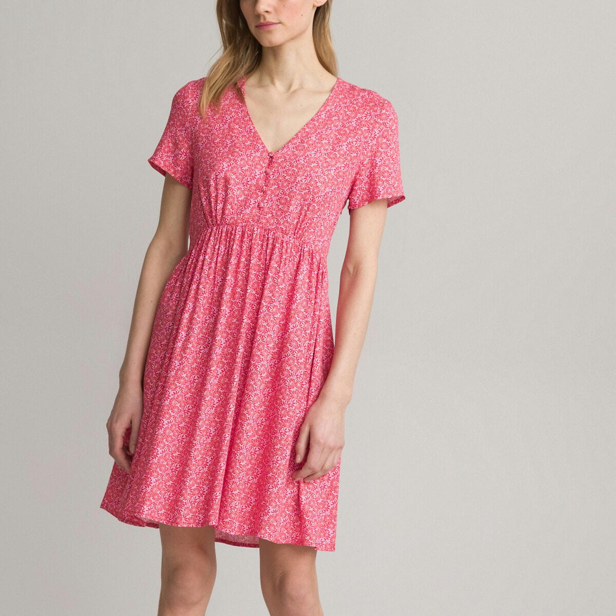 Robe patineuse, longueur genou