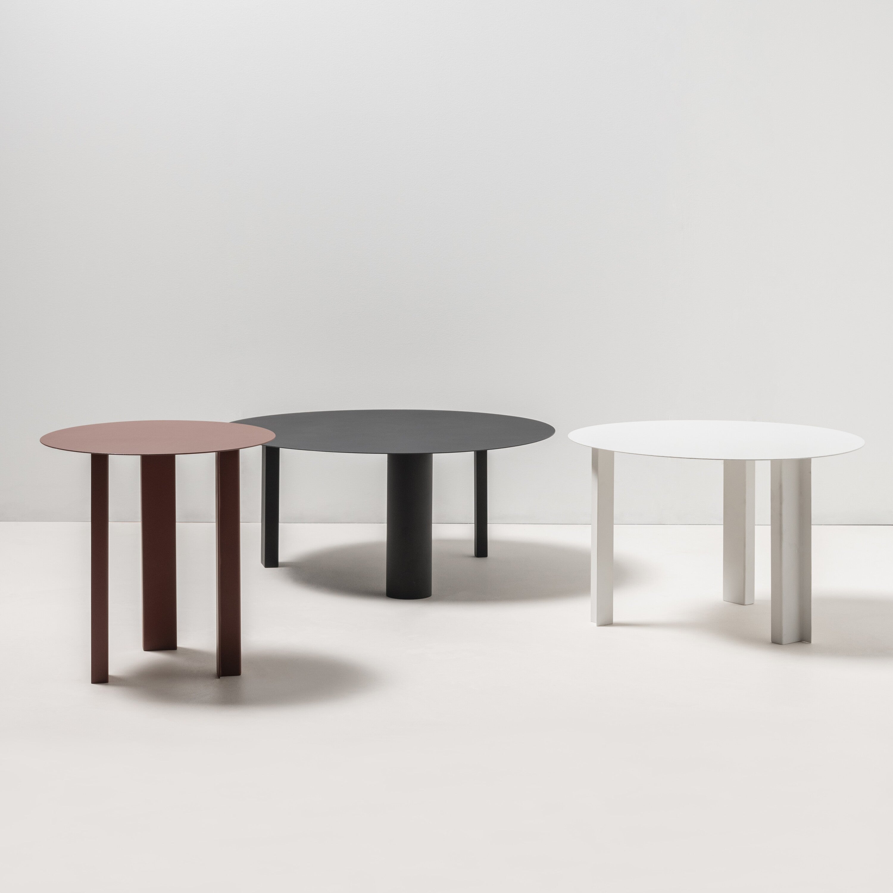 Serax - Antonino Sciortino - Tubes Bijzettafel - M - Zwart