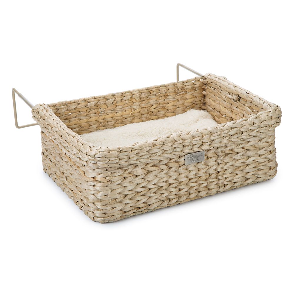 Designed by Lotte Banda Radiator Bed