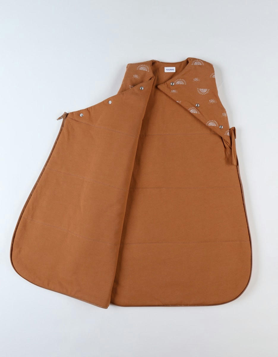 - Gigoteuse imprimé soleil en jersey caramel TOG 2.0 – 3.5  70 cm
