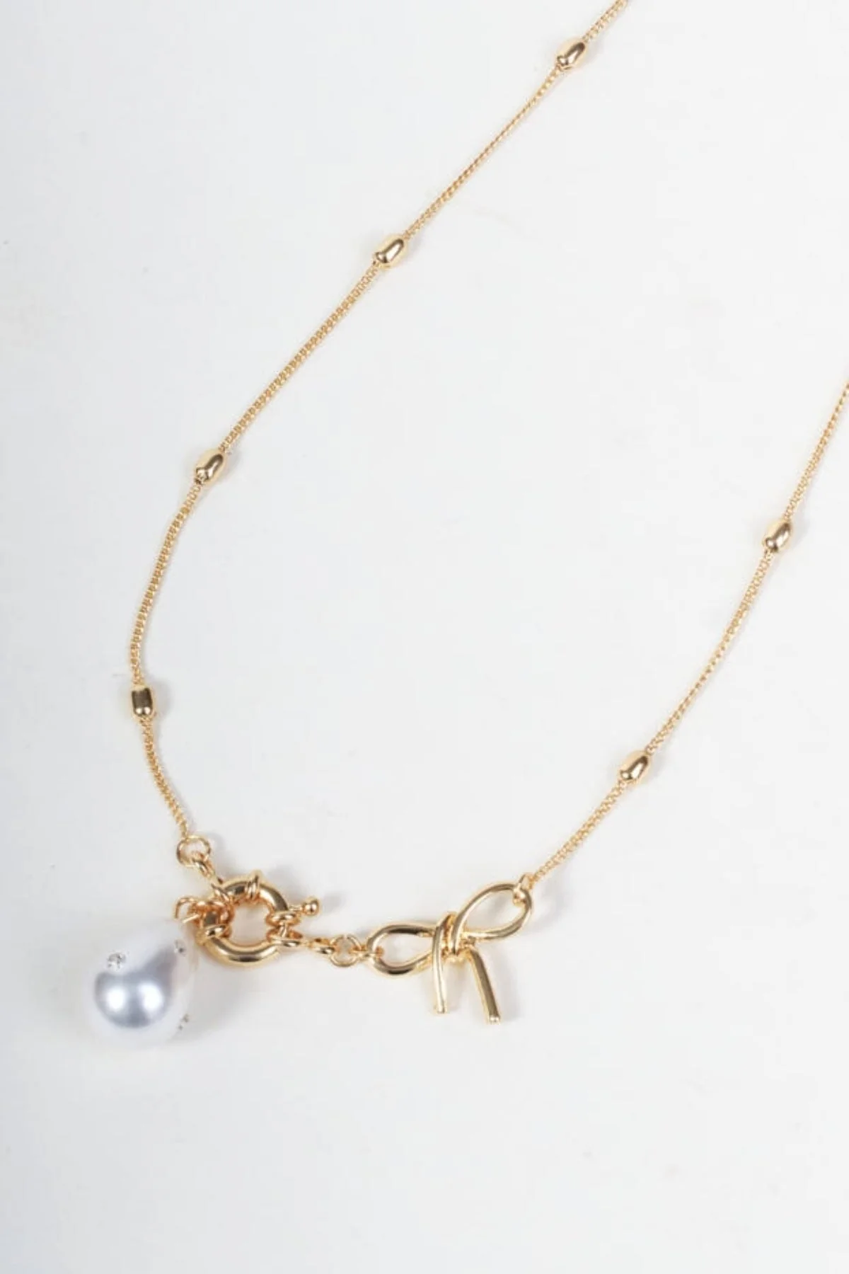 Bow & Faux Pearl Gold Necklace