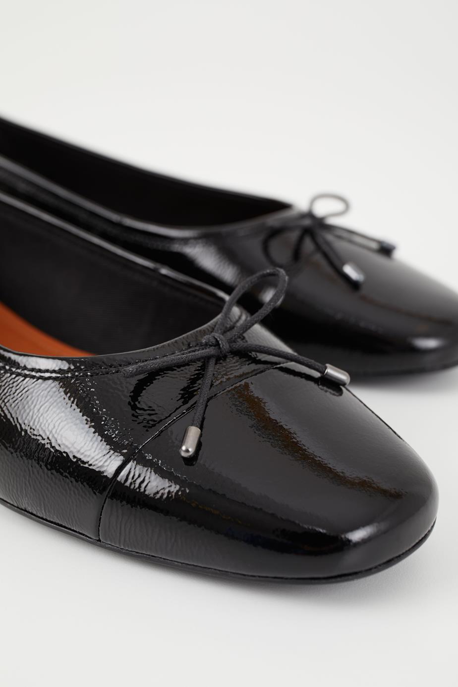 Jolin Ballet Flats