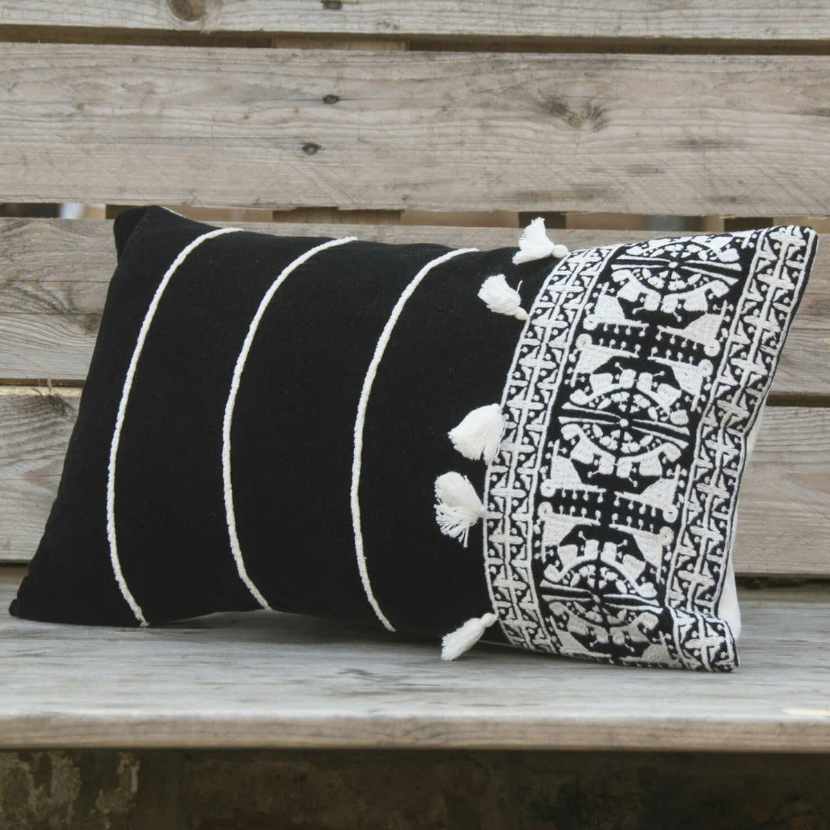 NEO BERBERE - Housse de coussin coton  50x30 noir