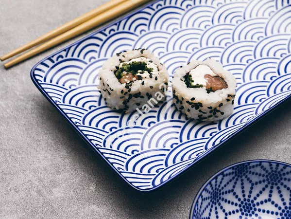 Zestaw do sushi dla 2 osób (4 el.) z pałeczkami Tokyo Design Studio - Nippon Blue 15330