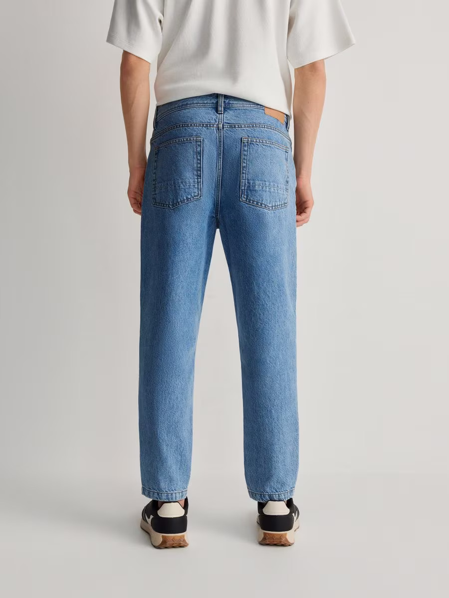 Carrot Fit Jeans