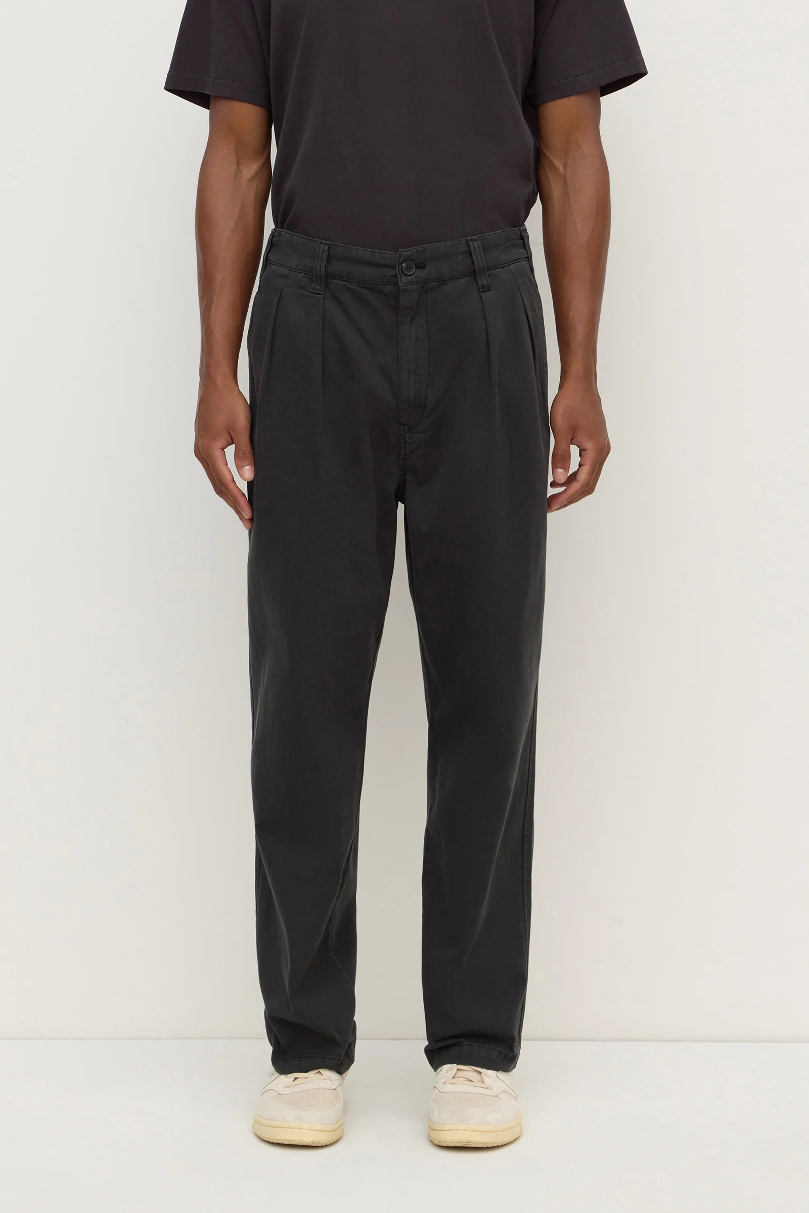 Miles Pleated Chino